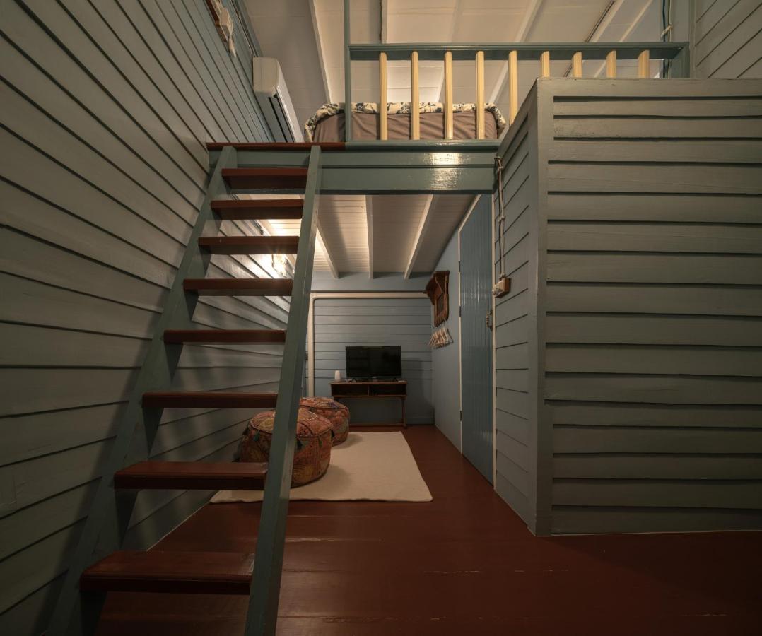 Lhong Yaowarat Hostel Bangkok Exterior photo